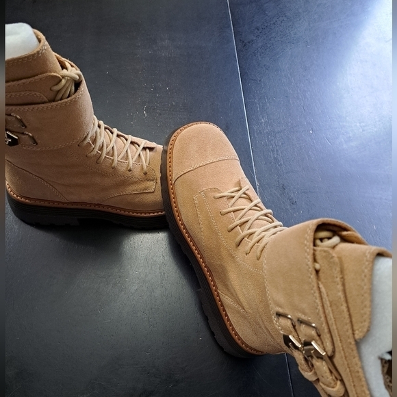 NIB Vince Camuto Monchia Platform Moto Boots Size 8.5 - Picture 8 of 12